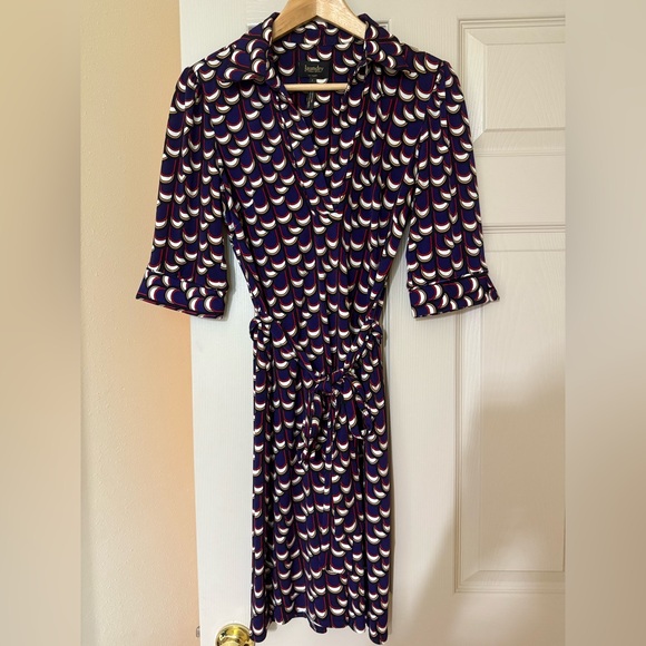Laundry By Shelli Segal Dresses & Skirts - Laundry by Shelli Segal purple white and red belted dress size 2